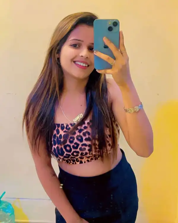 Nisha best call girls in Surat